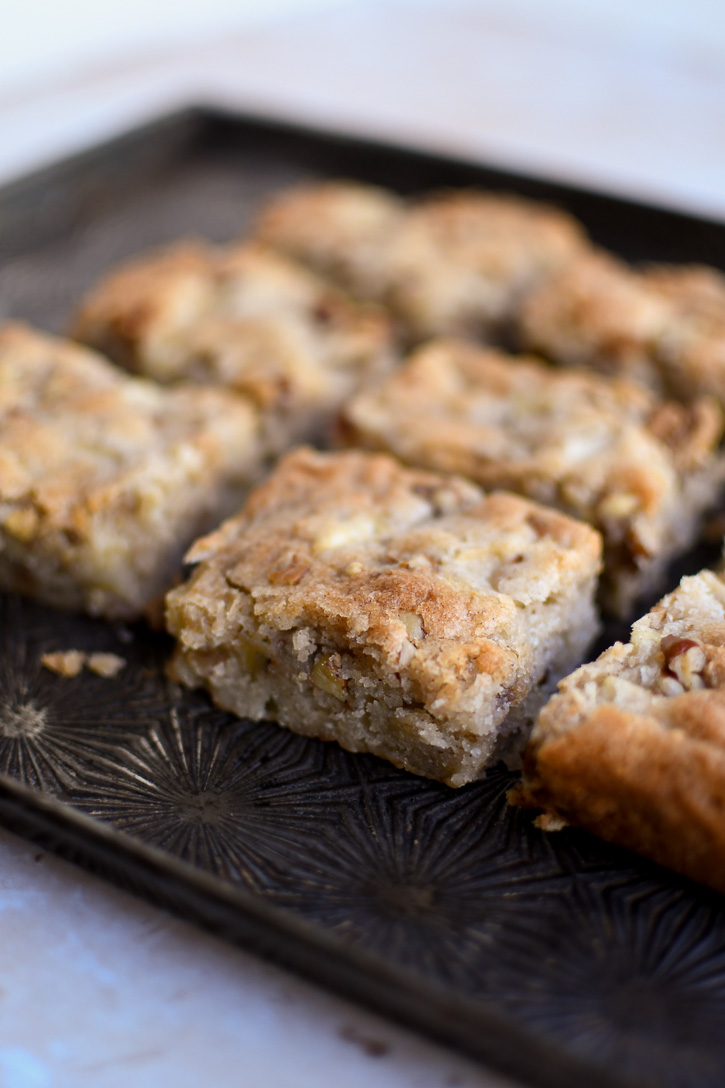 A baking tray with apple brownies