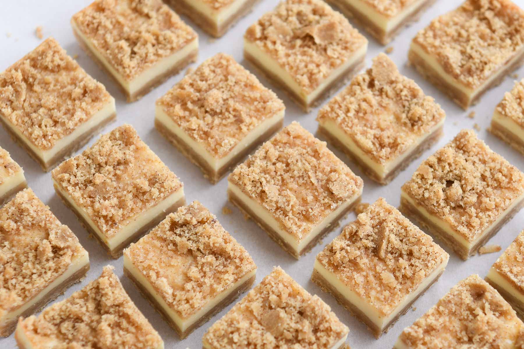 Rows of snickerdoodle cheesecake squares